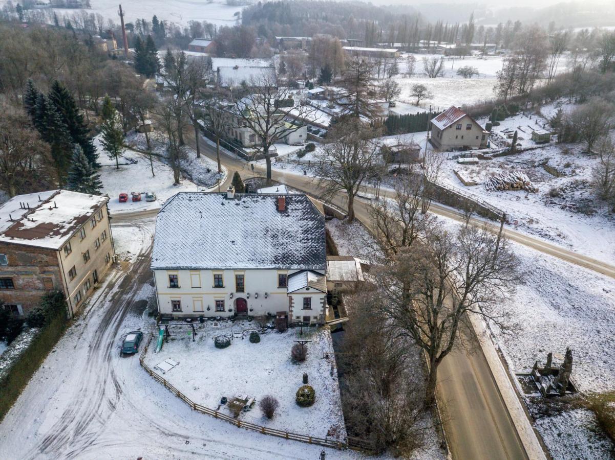 Apartment Ve Mlyne Teplice nad Metují エクステリア 写真