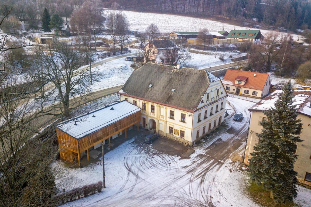 Apartment Ve Mlyne Teplice nad Metují エクステリア 写真