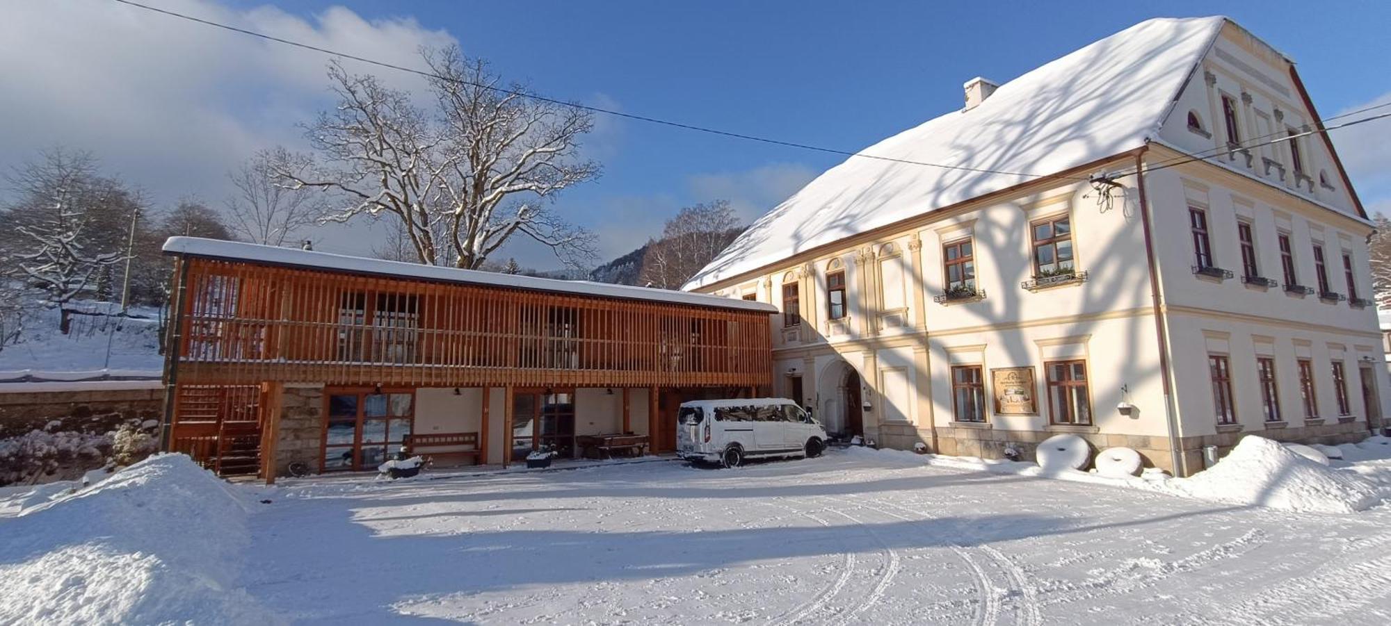 Apartment Ve Mlyne Teplice nad Metují エクステリア 写真