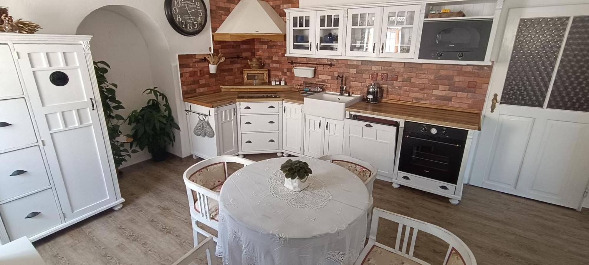 Apartment Ve Mlyne Teplice nad Metují 部屋 写真
